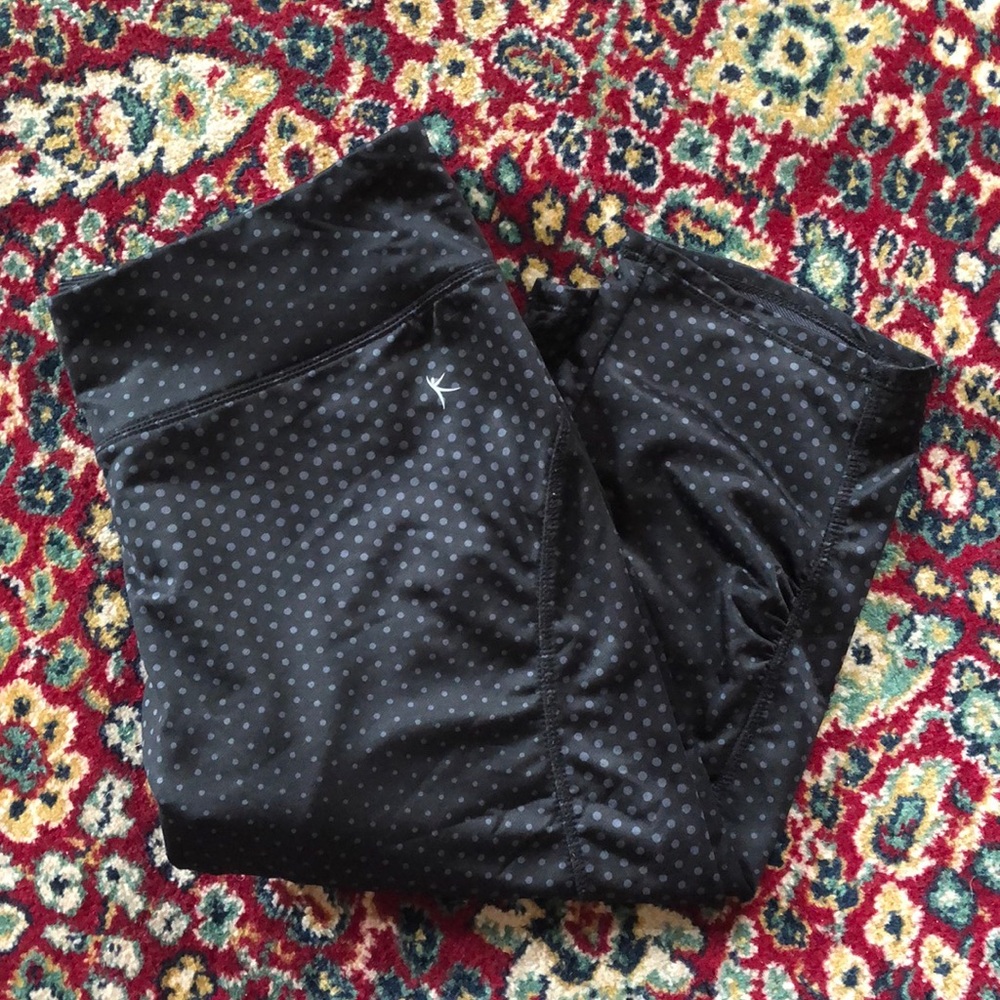Black Polka Dot Cropped Leggings